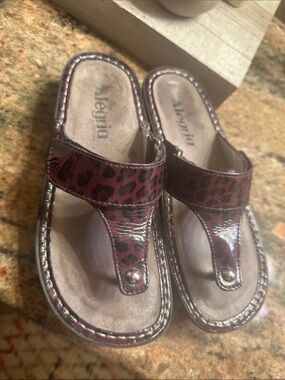 Alegria Purple and Black Leather Thong Sandals with Subtle leopard print Pattern